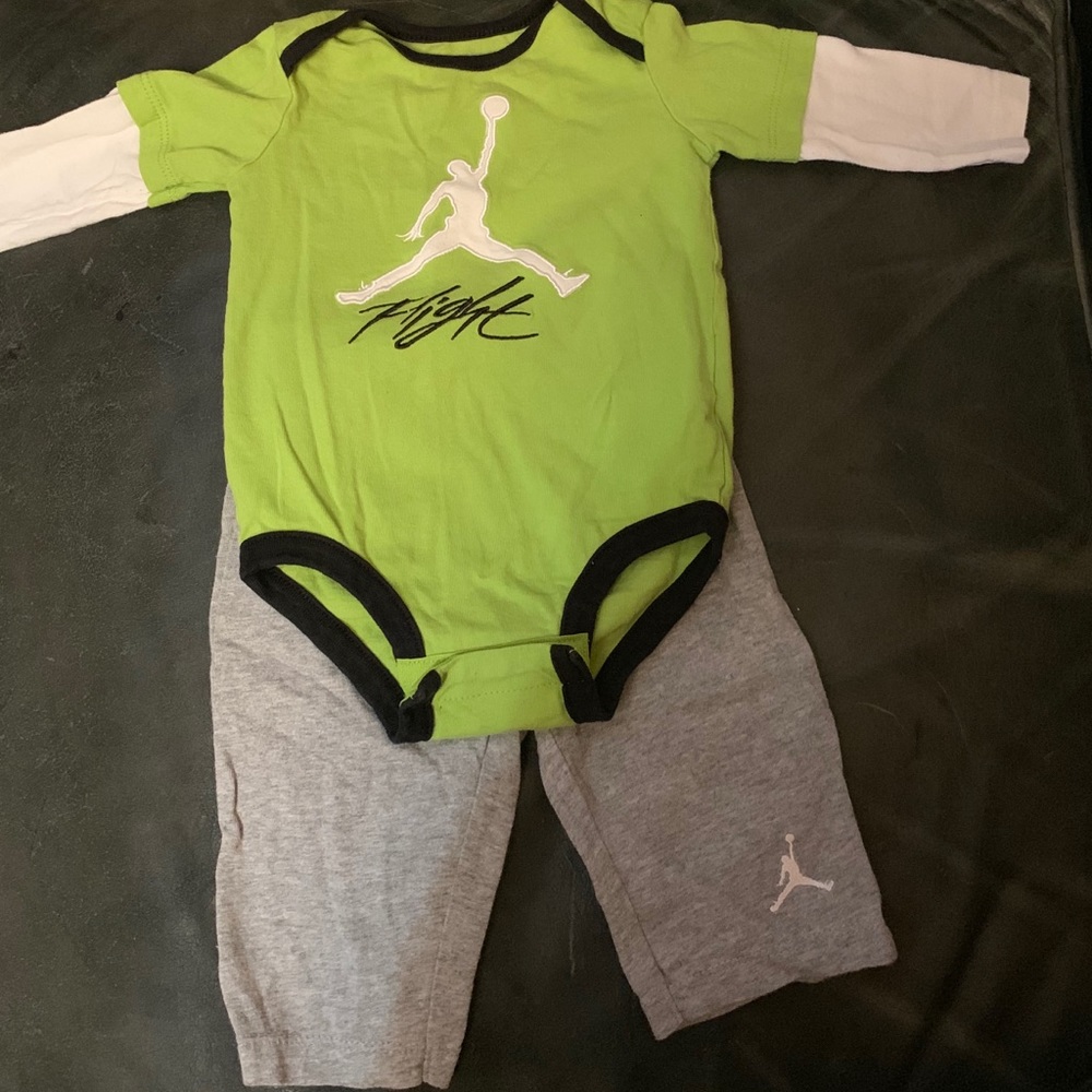 Nike Matching Set 3-6 months